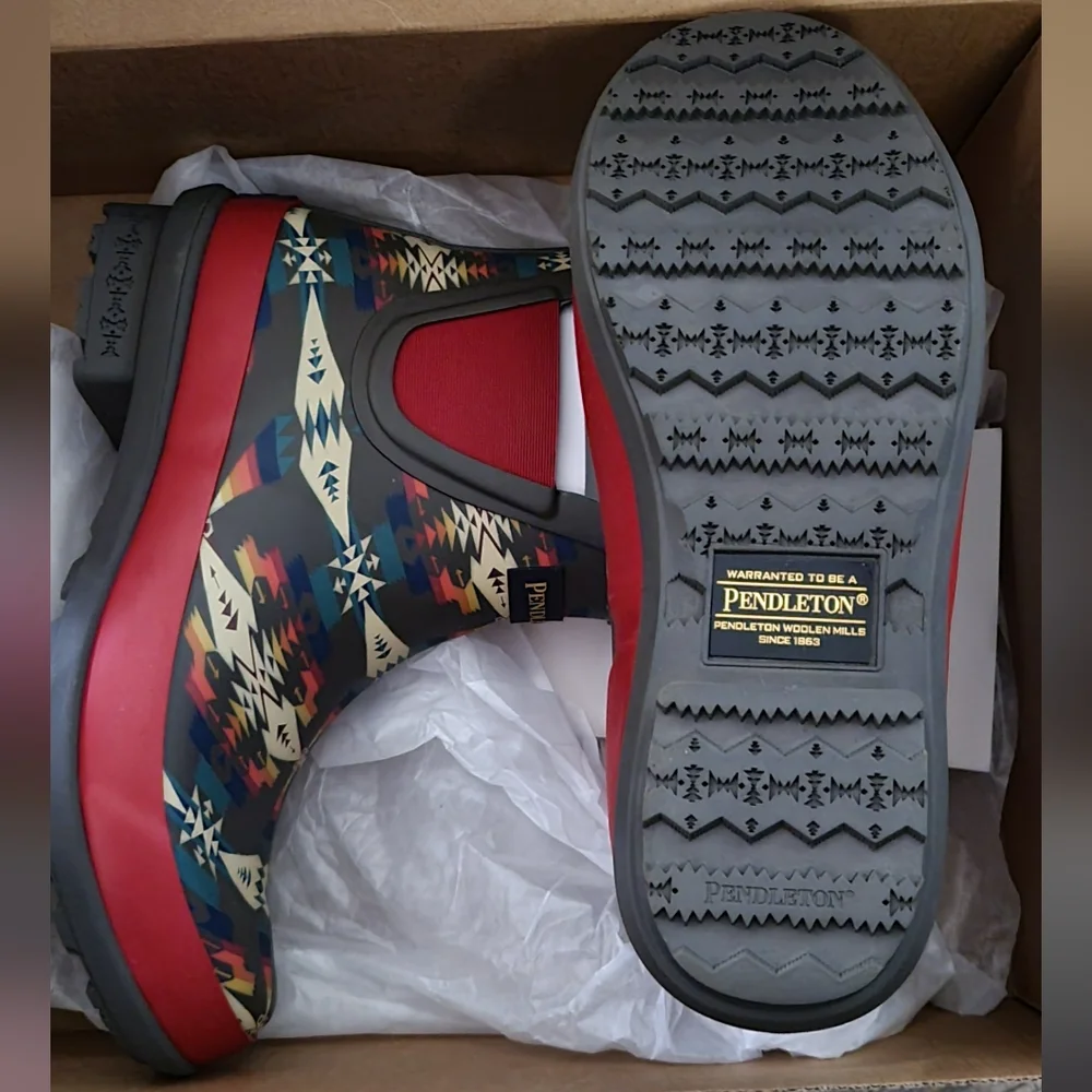Pendleton Tucson Chelsea Rain Boots Grey Multicolor Azrec Durable Waterproof NEW